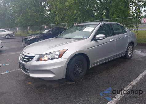 2011 Honda Accord 2.4 Lx z USA, uszkodzony, nr VIN 1HGCP2F37BA017916